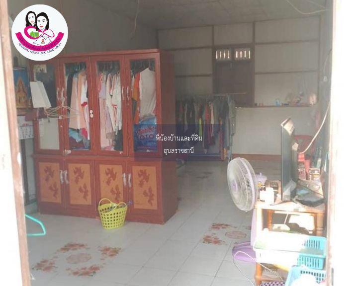 ขายถูกมากบ้านติดถนน โชนโรงพยาบาล50พรรษา